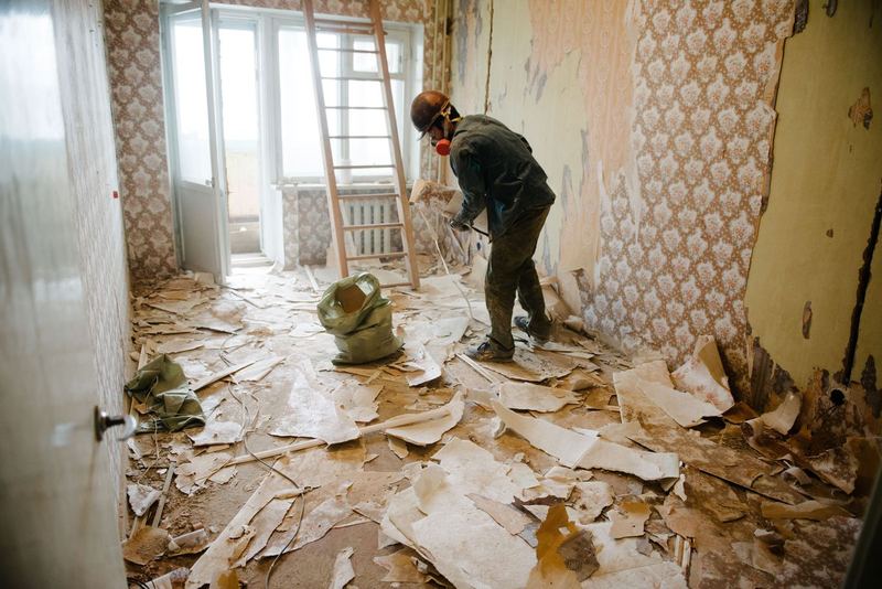 Desmantelamento interior de imóvel